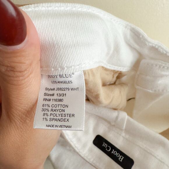 Judy Blue White High Rise Boot Cut Jeans - 31 - Picture 5 of 8